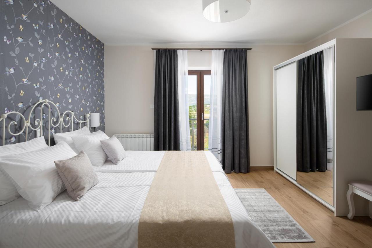 Villa Vesna With Sauna, Hot Tub Potpican Екстер'єр фото