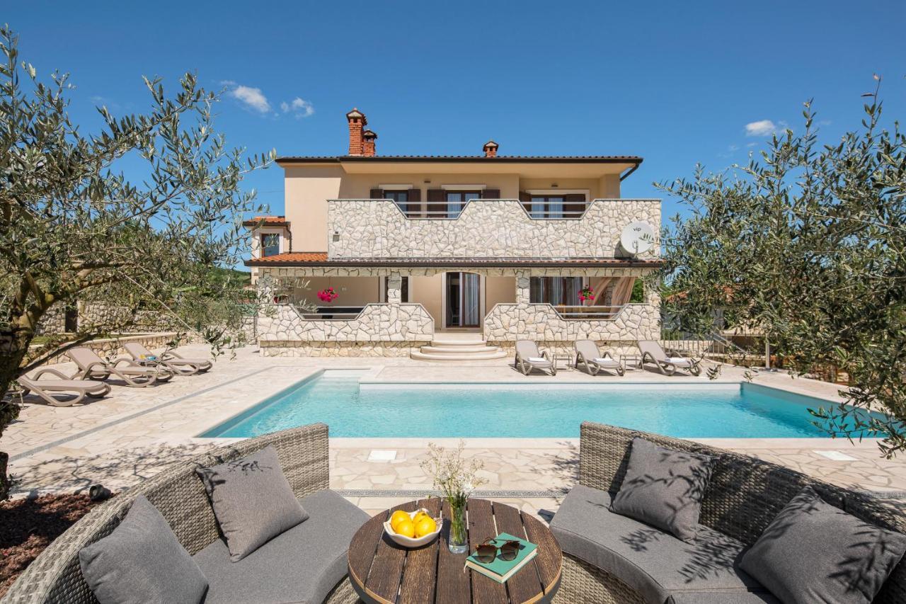 Villa Vesna With Sauna, Hot Tub Potpican Екстер'єр фото