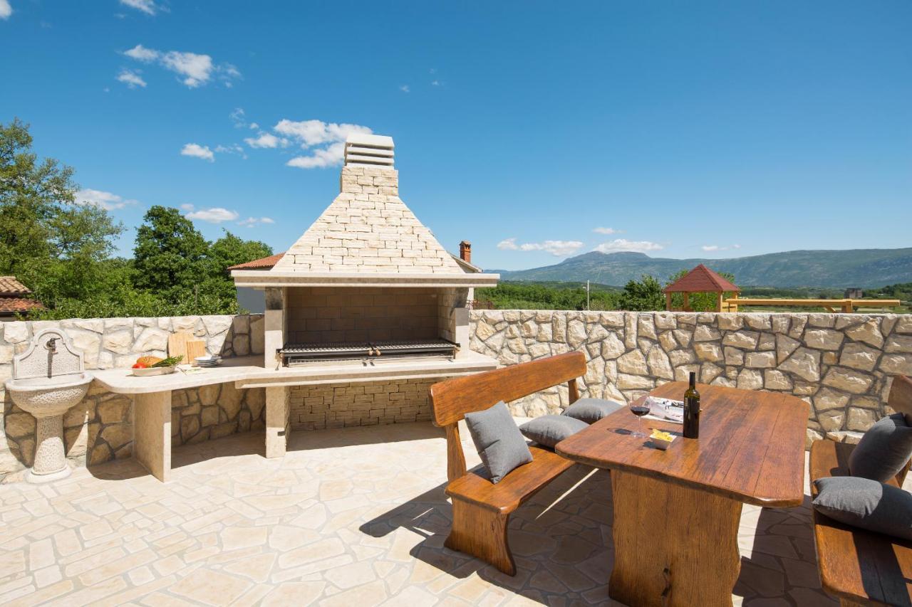 Villa Vesna With Sauna, Hot Tub Potpican Екстер'єр фото