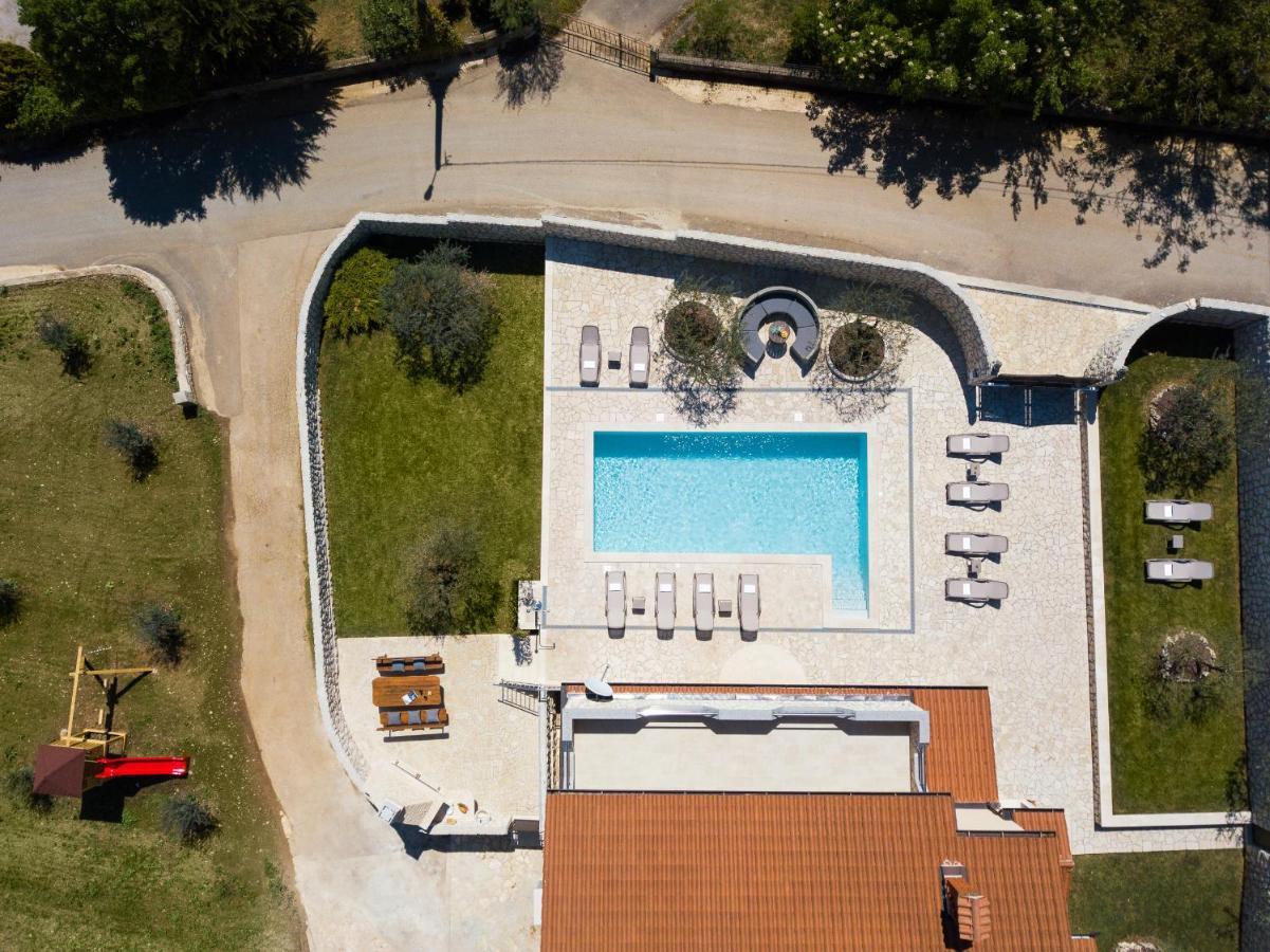 Villa Vesna With Sauna, Hot Tub Potpican Екстер'єр фото